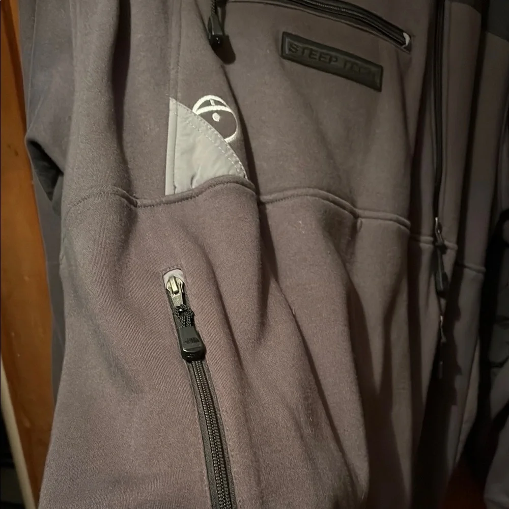 The North Face Steep Tech Pullover Jacket in Dark Gray and Black
